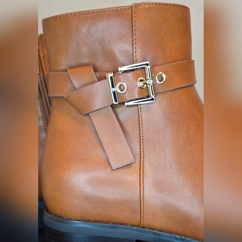 Crown & Ivy Cognac Ankle Boots Size 8 NWOT Buckle Strap Side Zip Lug Sole - Picture 4 of 8